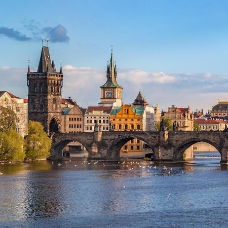 Mezonetovy Apartman V Centru Praag Buitenkant foto