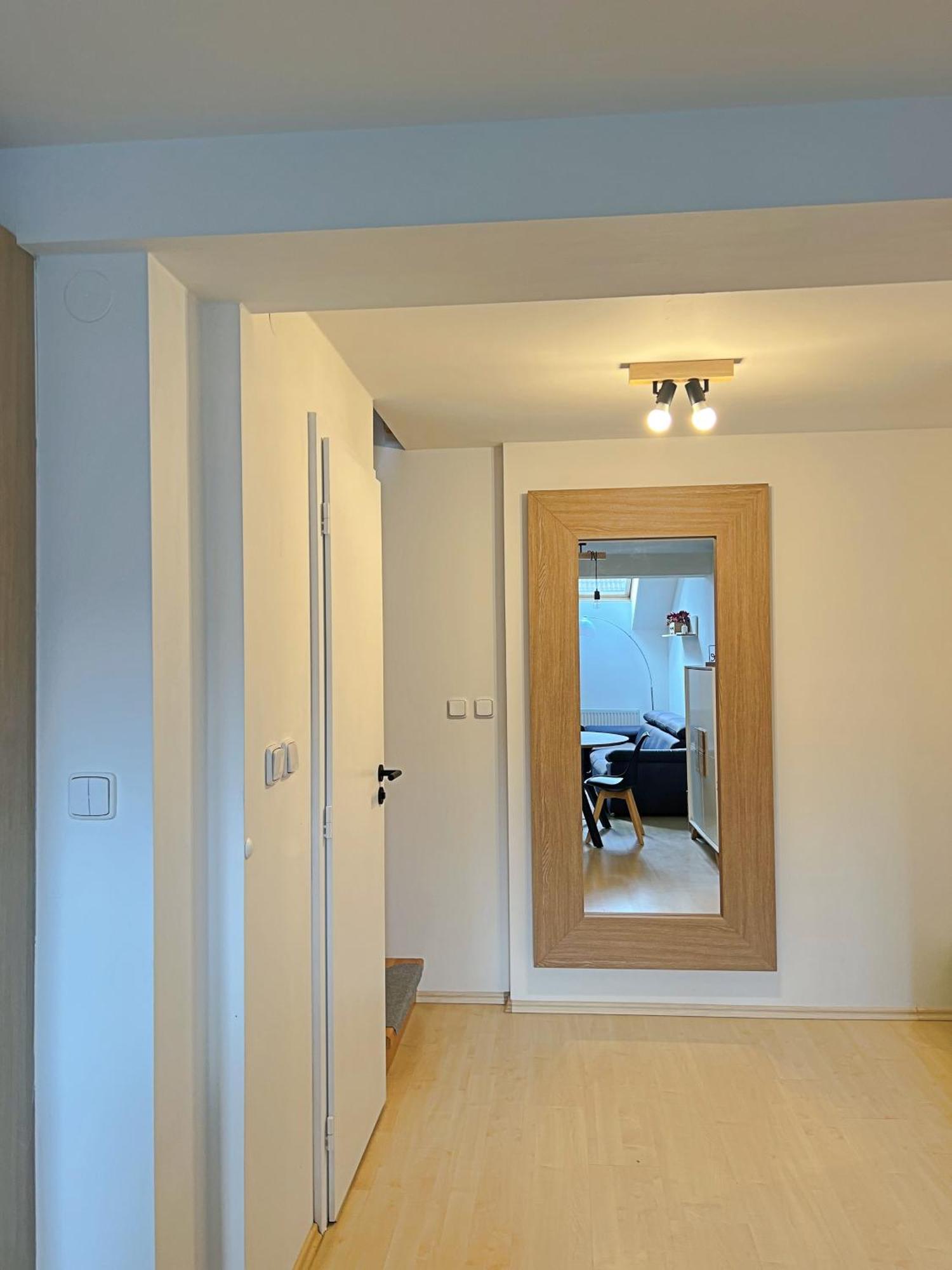 Mezonetovy Apartman V Centru Praag Buitenkant foto